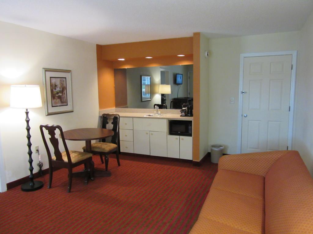 Clarion Suites 奧古斯塔 外观 照片